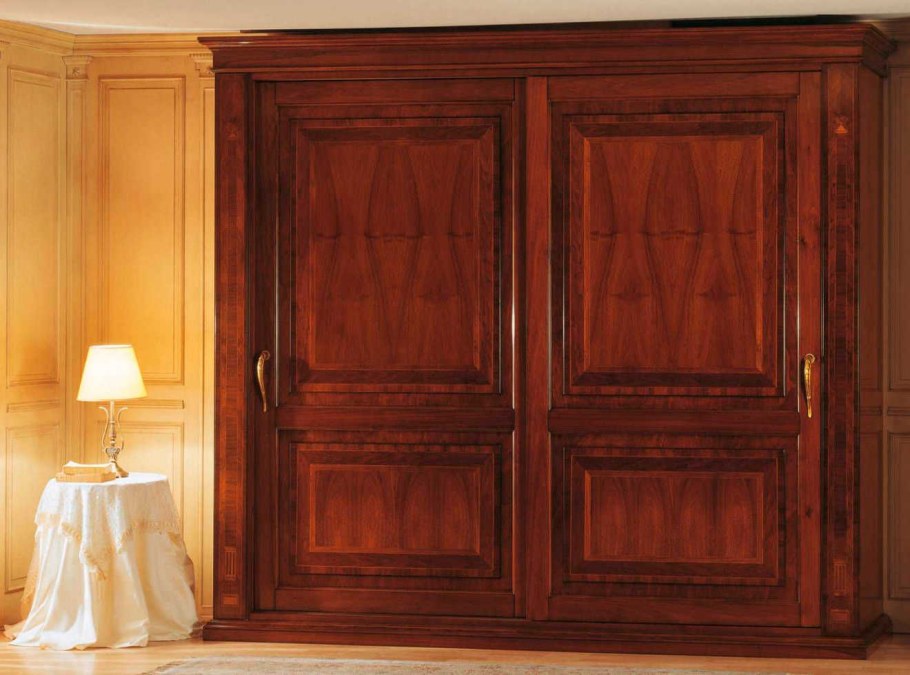 Шкаф классика 3-ф (филенка)