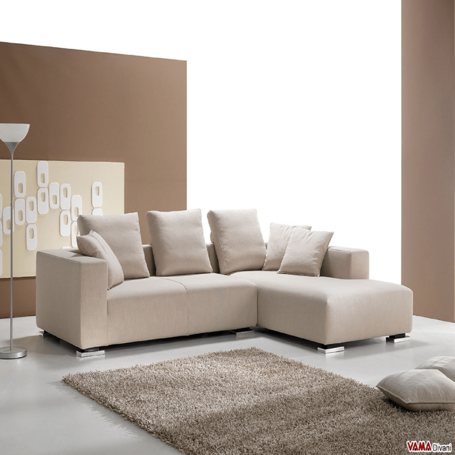 Диван угловой светлый