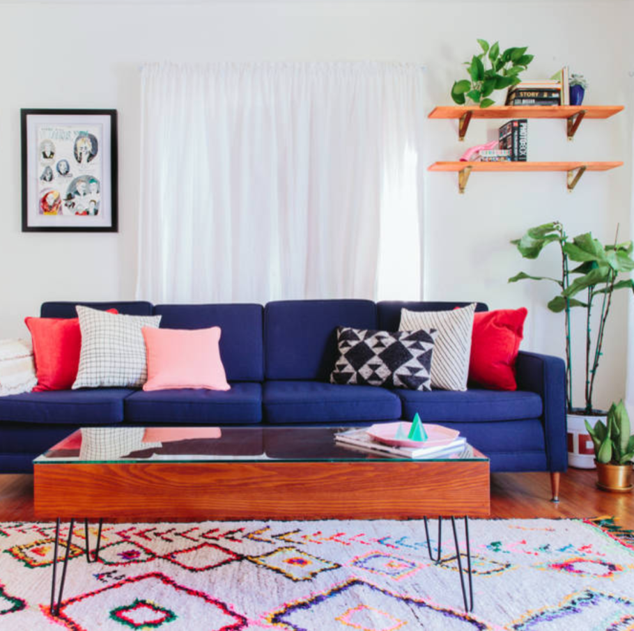 Интерьер с бирюзовым ковром