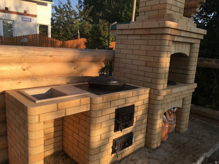 Уличные печи и мангалы из кирпича