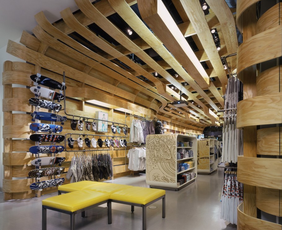 Необычный интерьер магазина