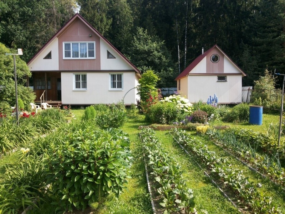 Поселок три жеребенка Воскресенский