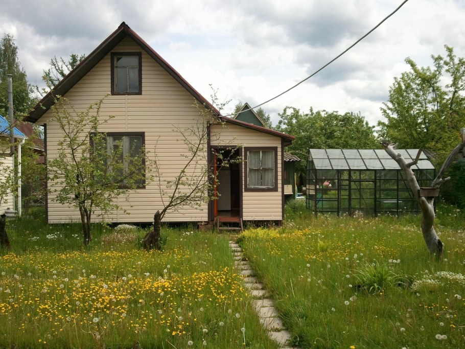 Красивая дача