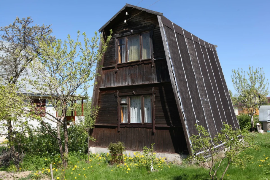 Старый дачный домик