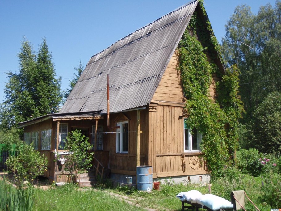 Дачный домик старенький