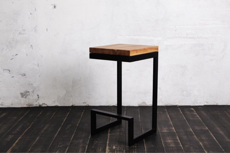 Табурет полубарный лофт