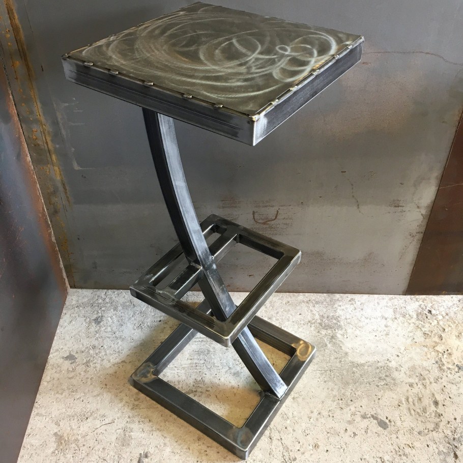 Сварной стул