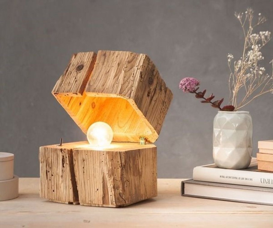 Настольная лампа из дерева своими руками