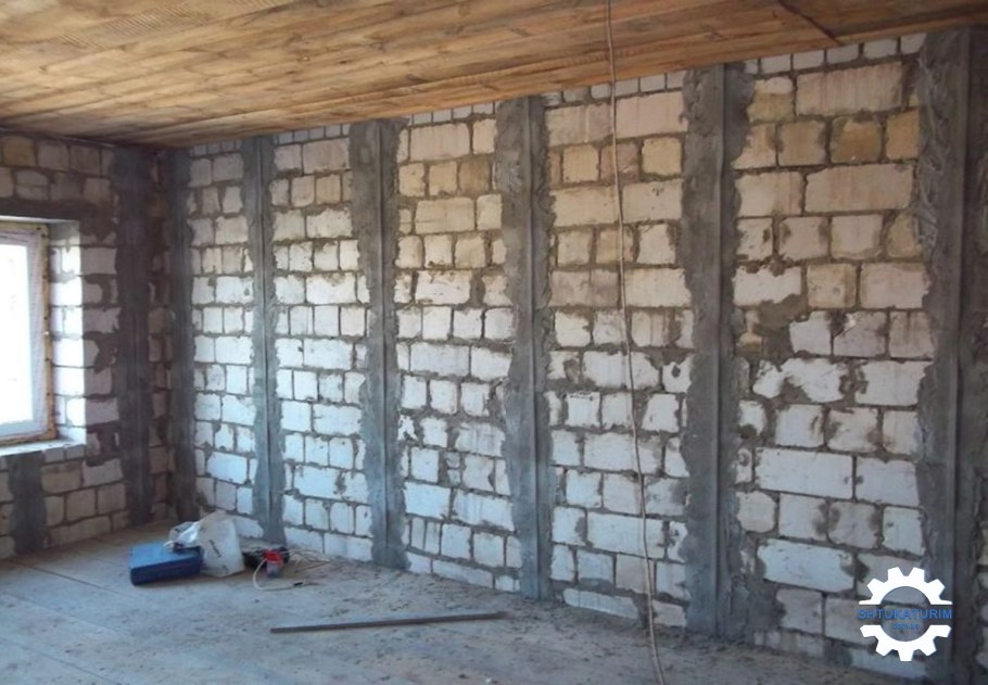 Выравниватель для штукатурки стен