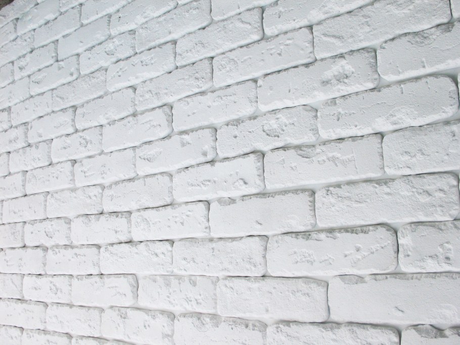 Стена в комнате