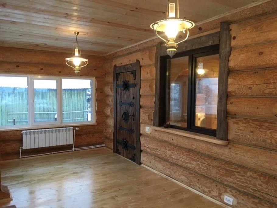 Деревянный интерьер загородного дома