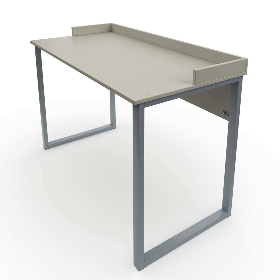 Стол в лаборатории