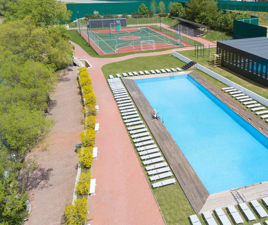 Бассейн Москва храм Христа Спасителя