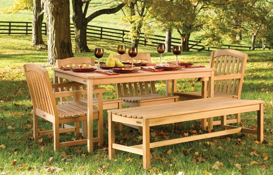 Стол из катушки для кабеля