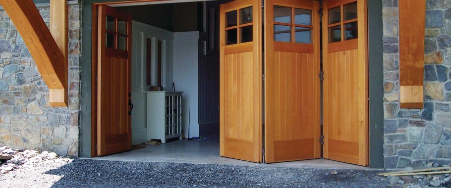 Дверь щитовая на шпильках