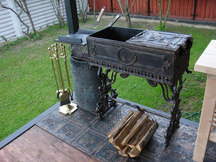Чугунный мангал