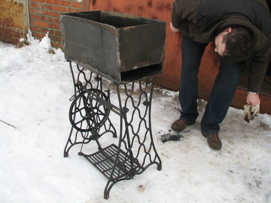 Самодельный мангал зима