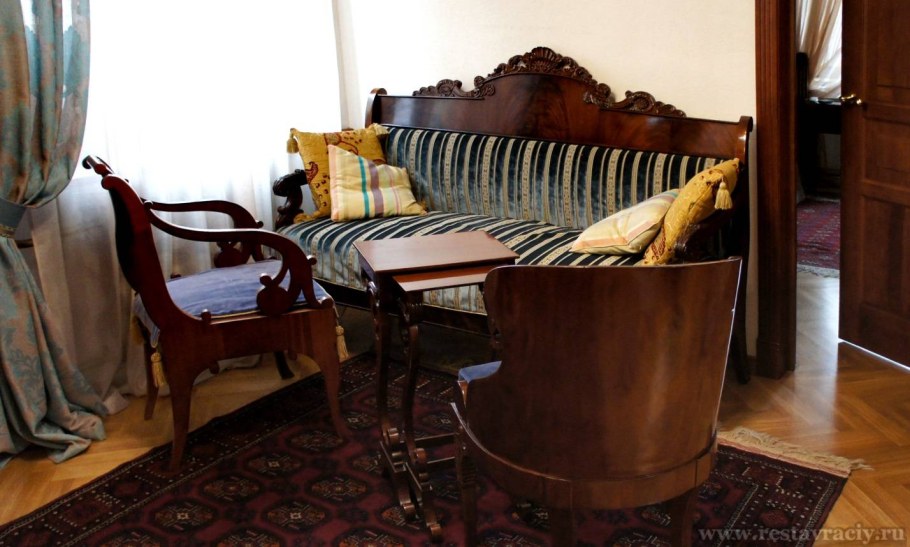 Павловский диван антикварный