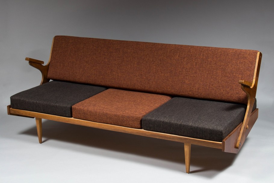 Диван ретро раскладной