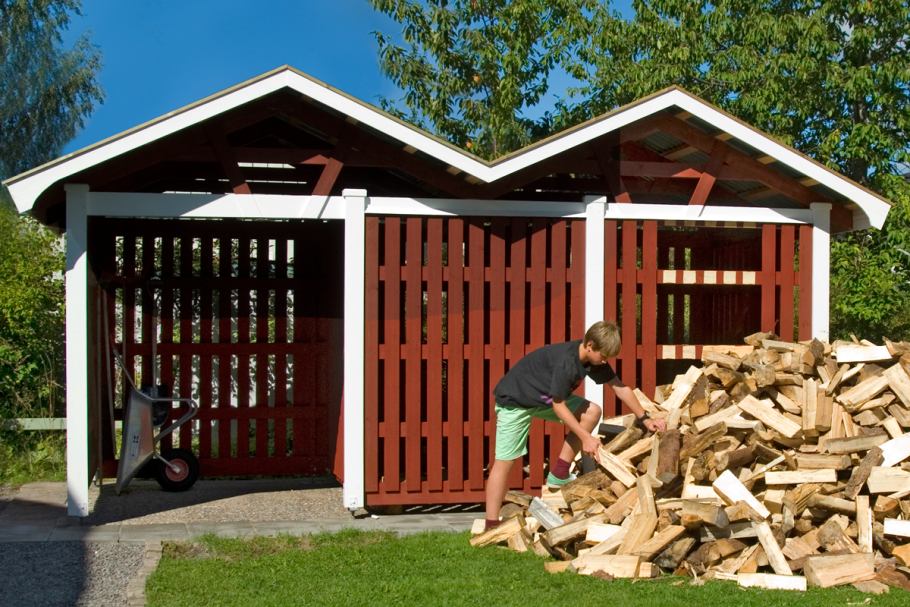 Дровяник пирамидой