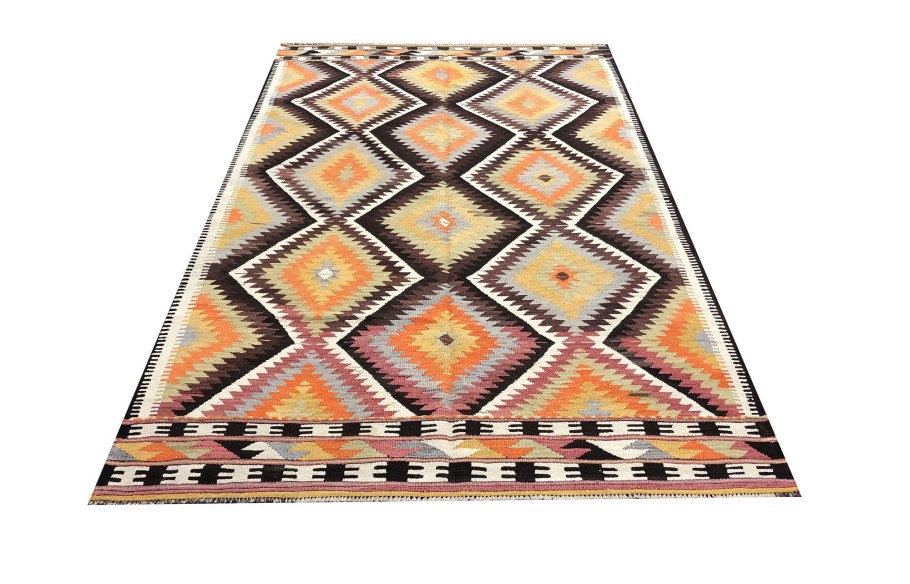 Manoyan Hakop Rugs