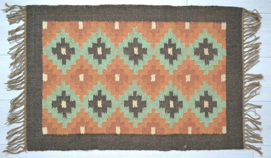 Ковровый орнамент