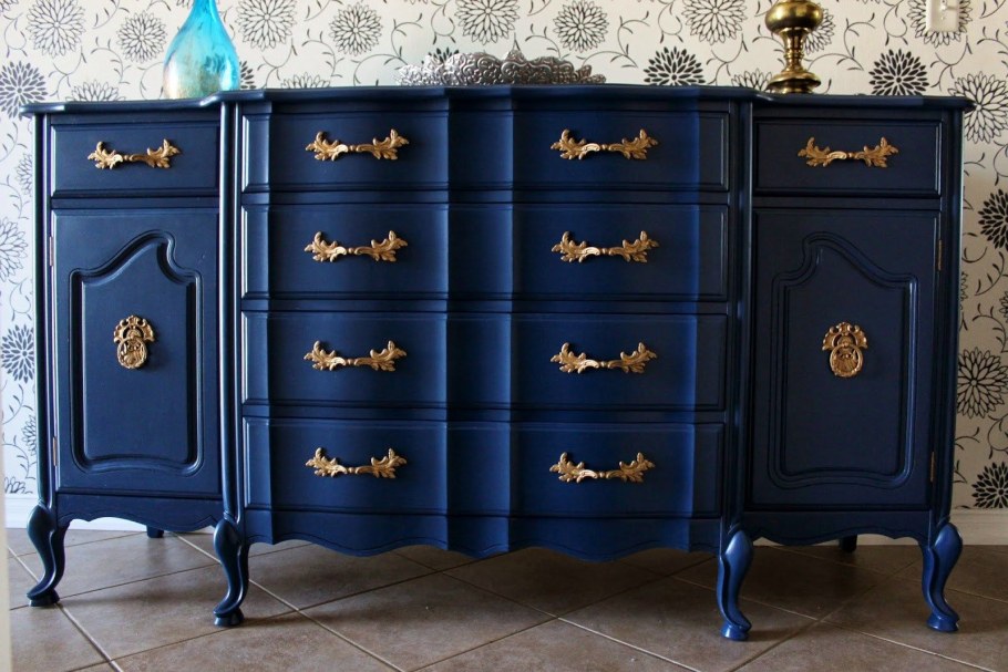 Перекраска старой мебели