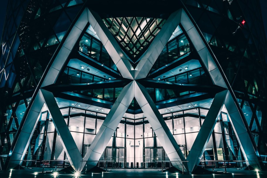 Норман Фостер Деконструктивизм