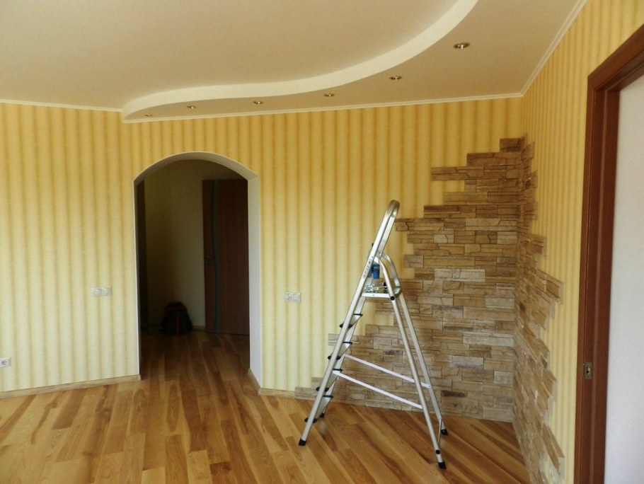 Натяжные потолки гостиная 18кв