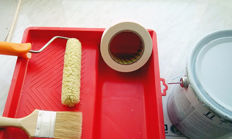 Как правильно красить пол валиком без полос