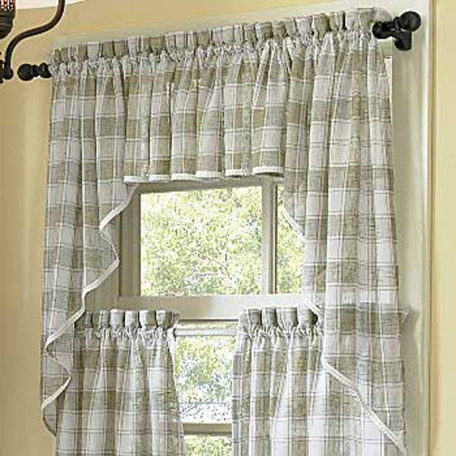 Шторы на дачу на маленькие окна