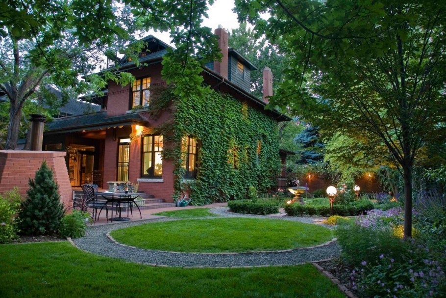 Домик на участке