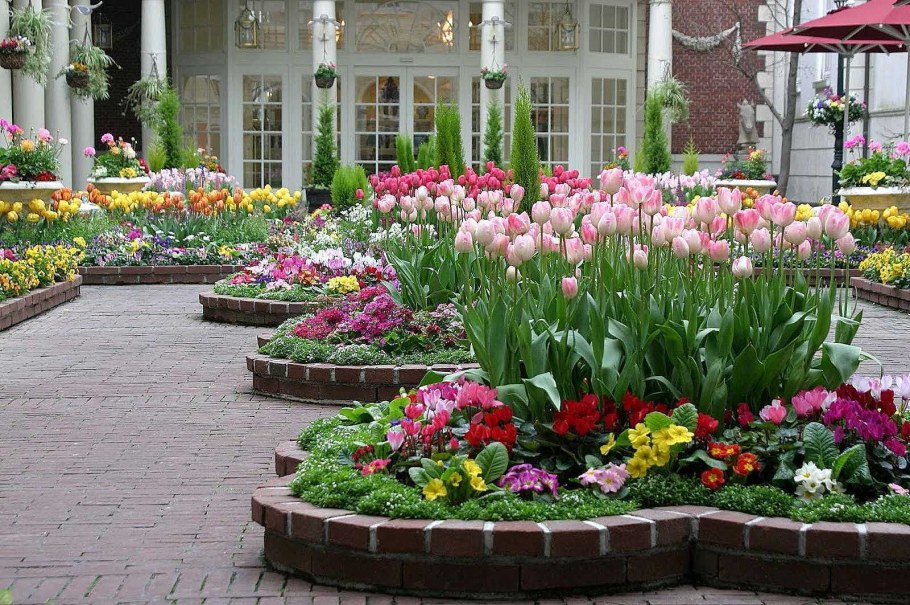 Клумба Цветочная колонна