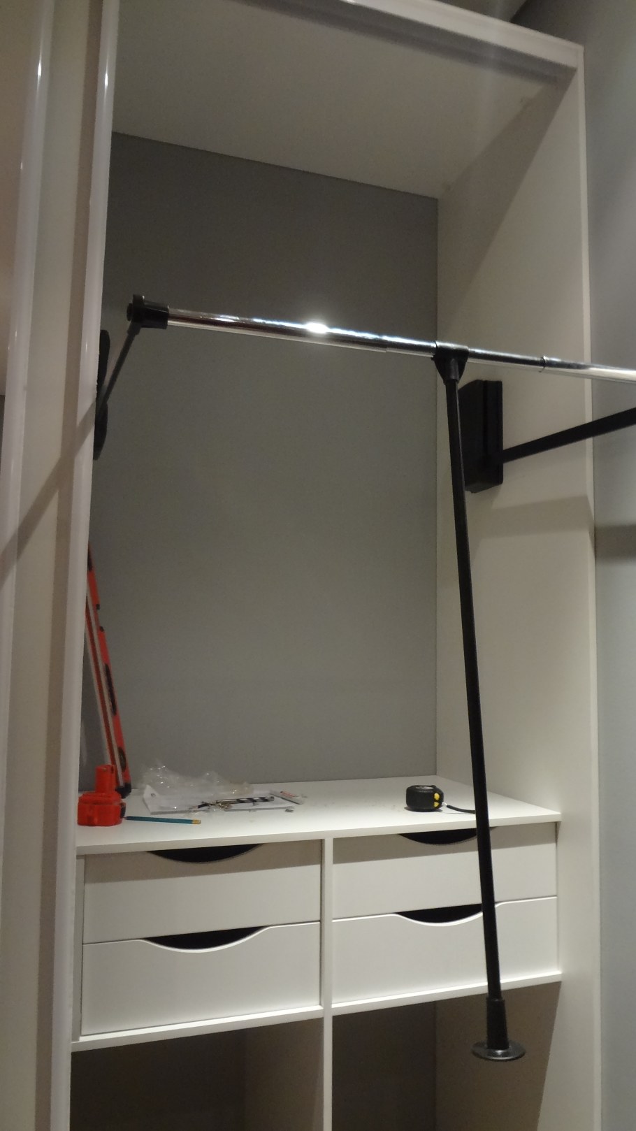 Пантограф для шкафа Starax