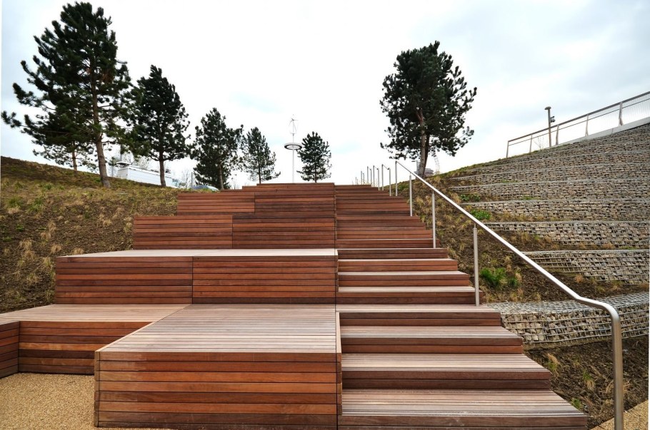 Лестница на террасу