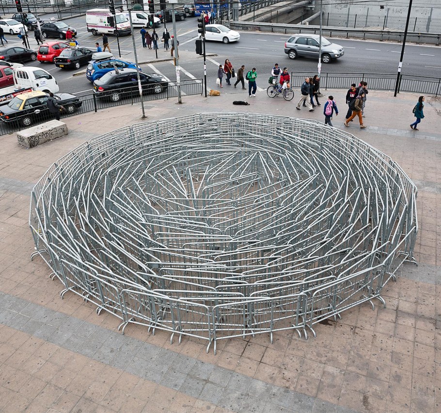 Арка инсталляция