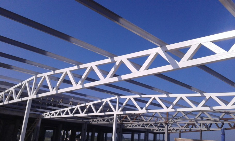 Решетчатая конструкция верхнего перекрытия