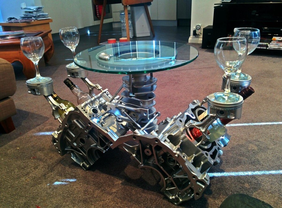 Столики из автомобильных запчастей