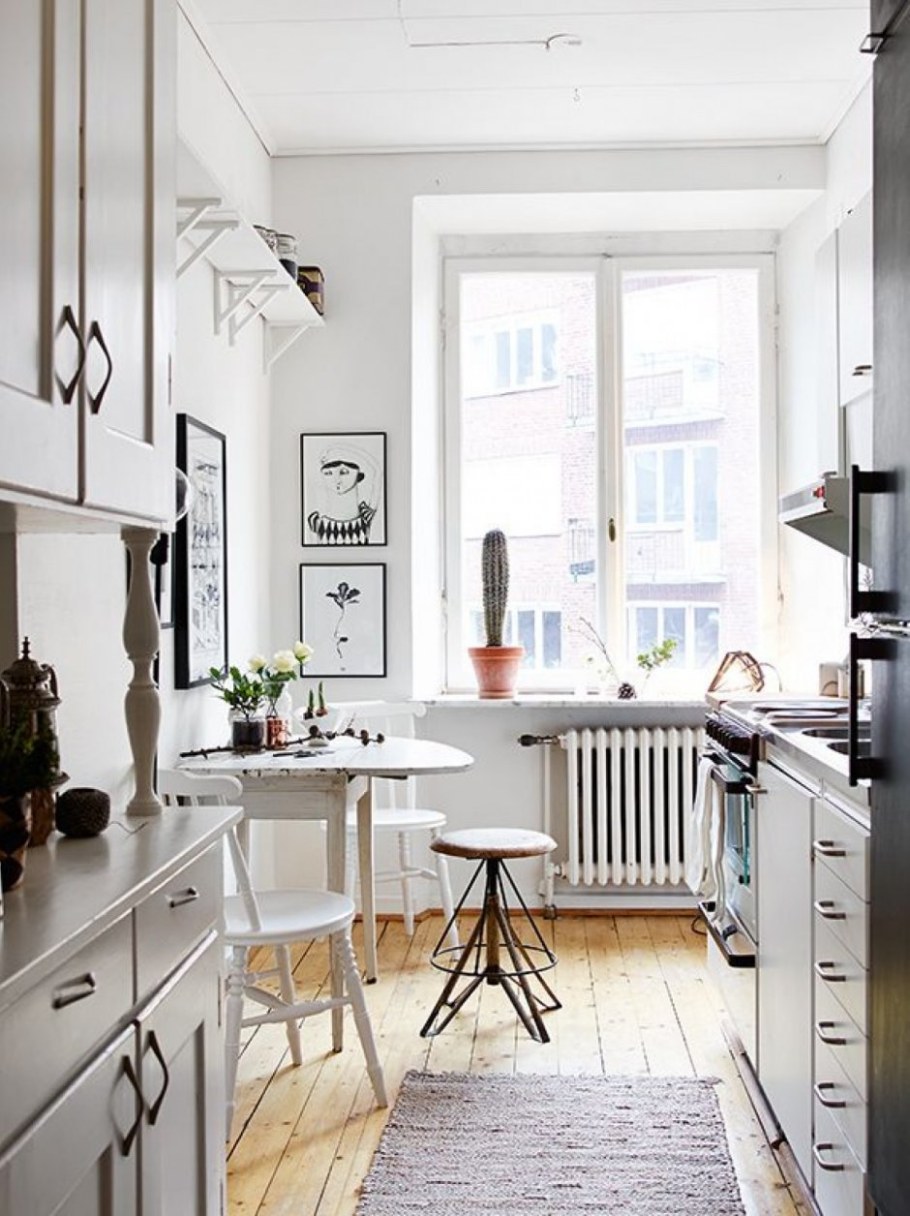 Спальня в хрущевке с балконом