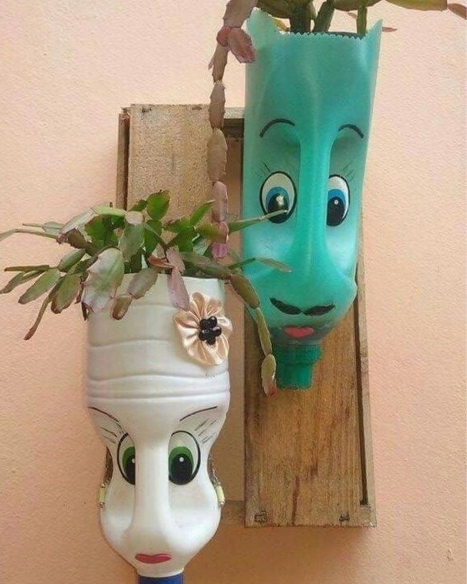 Вазон из пластиковой бутылки