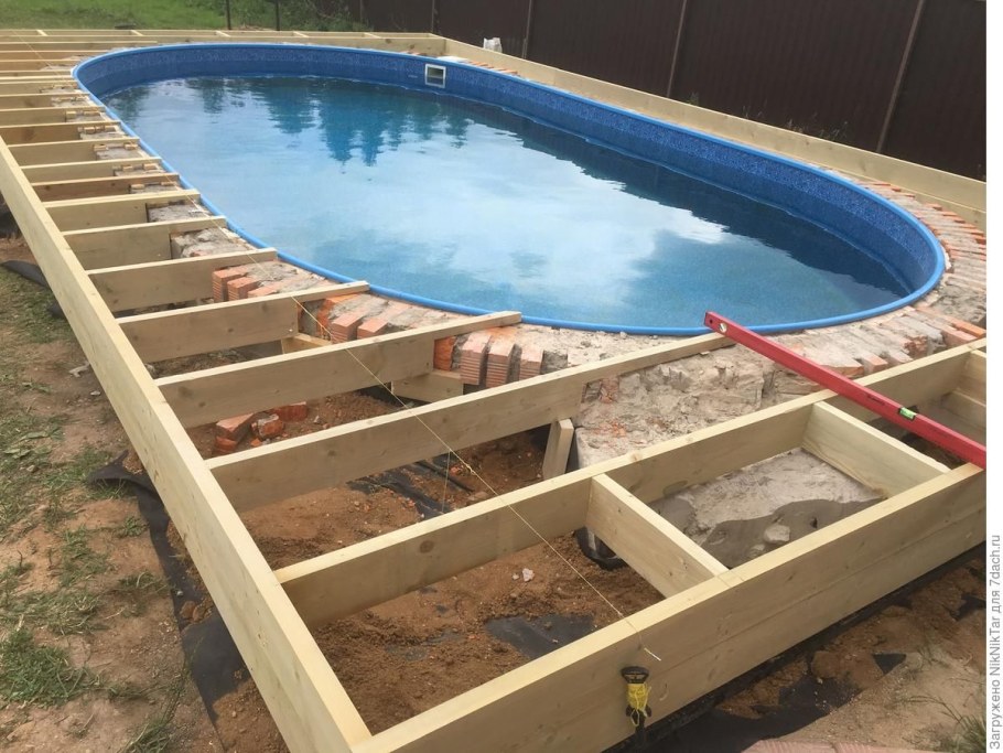 Подиум под овальный бассейн