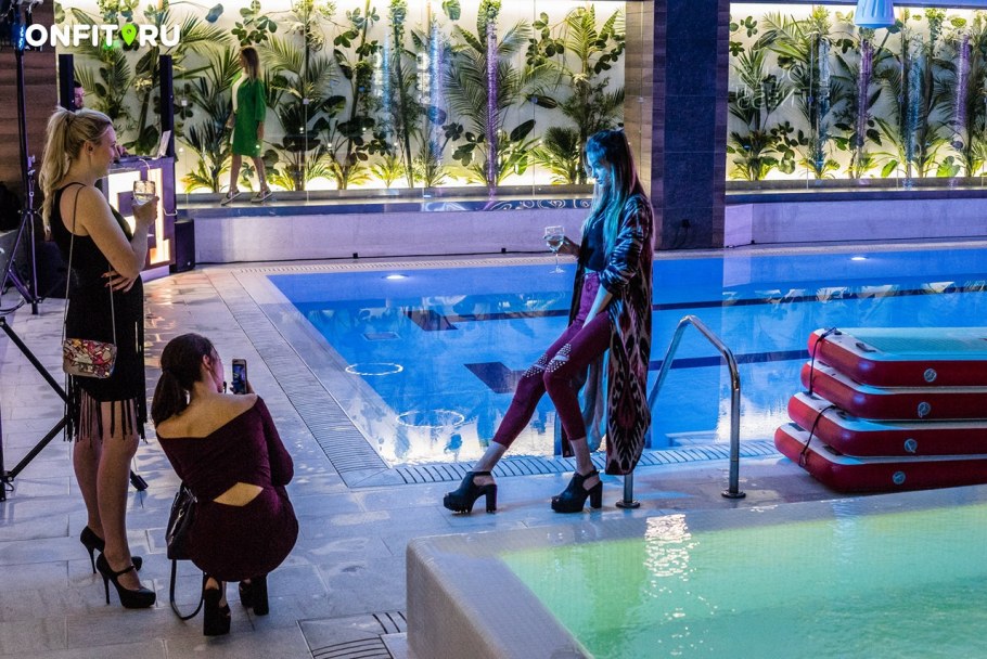 Крокус фитнес Кунцево бассейн