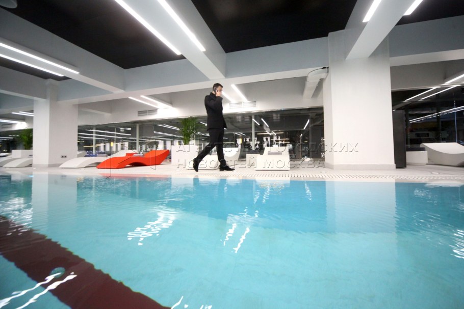 Бассейн Крокус Сити Мякинино