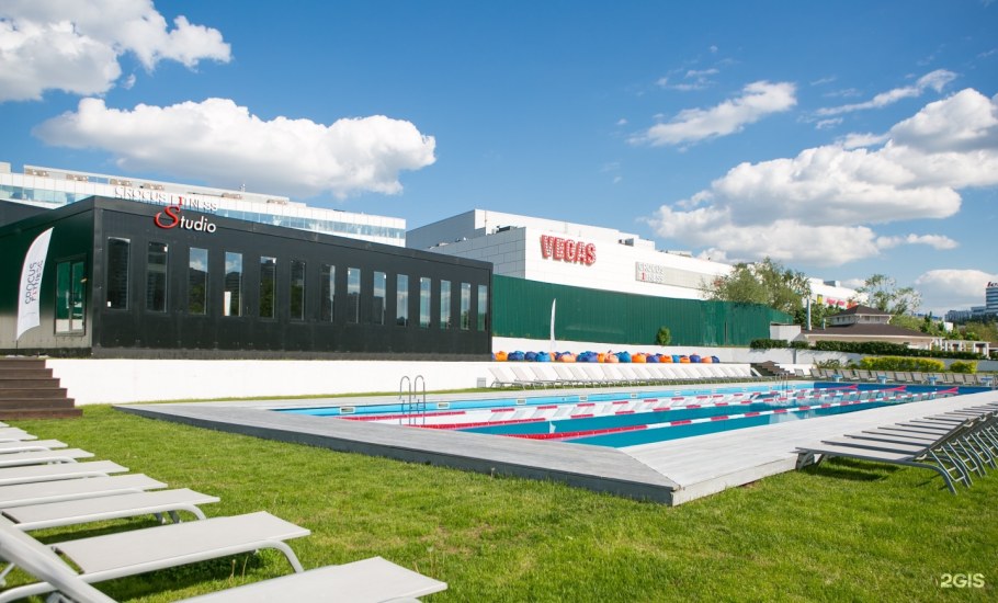 Бассейн Вегас Мякинино