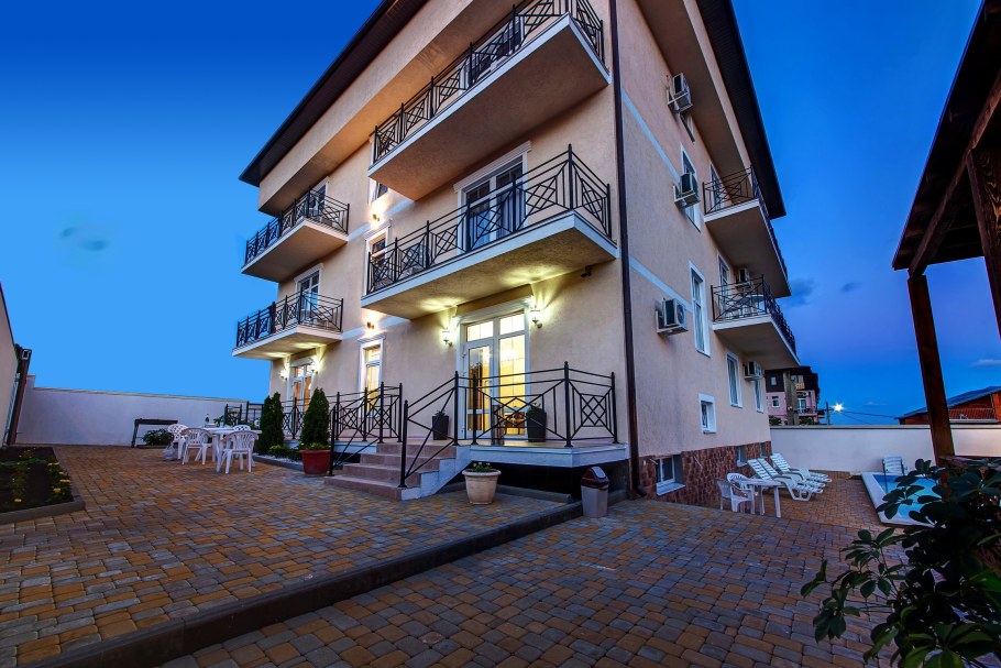 Мадлен ГД Адлер