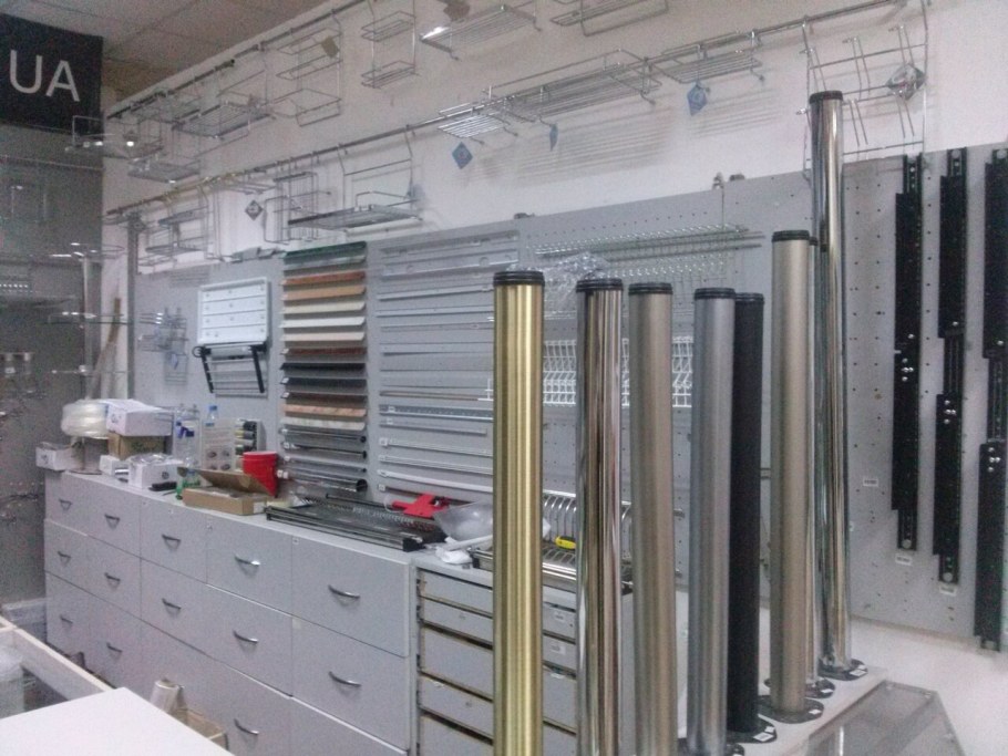 Комплектующие Блуми мебельная фурнитура