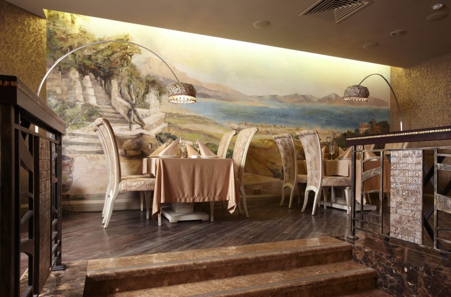 Роспись стен в ресторане