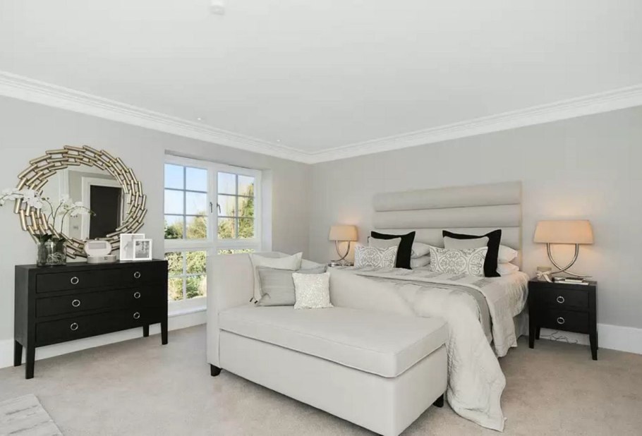 Мебель на белом фоне