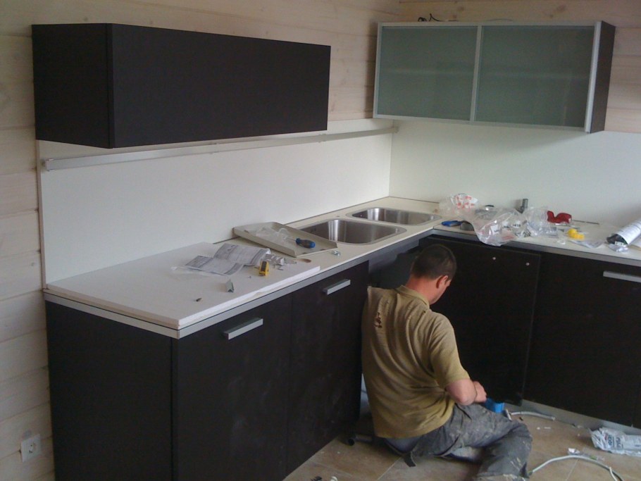 Монтаж кухни