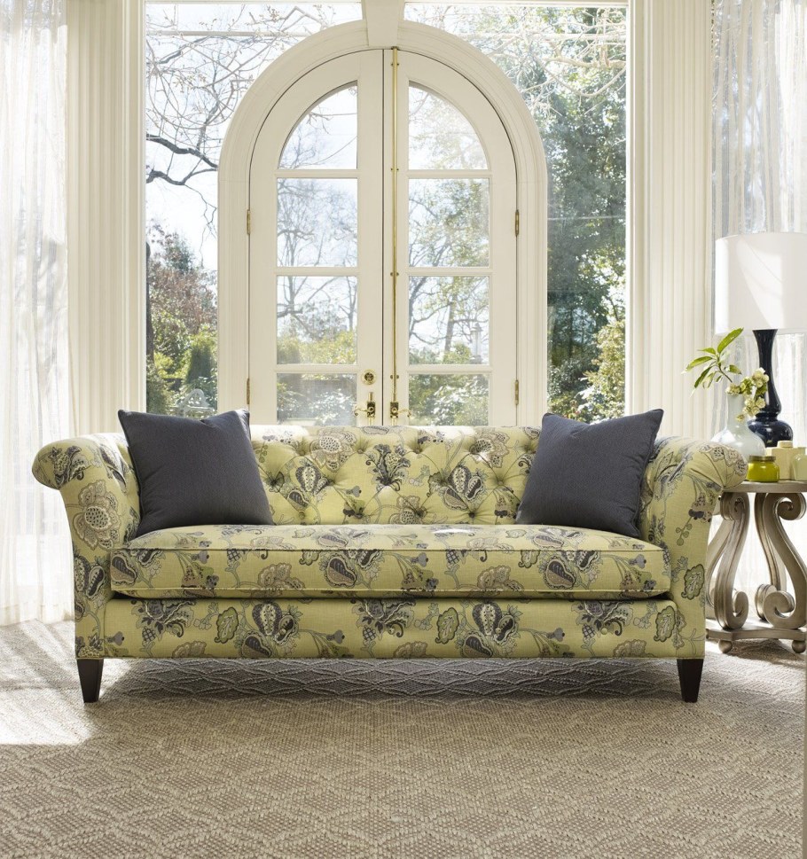 Диван в стиле Прованс